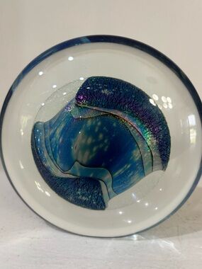 Vintage signed and dated Robert Eickholt art glass paperweight sculpture